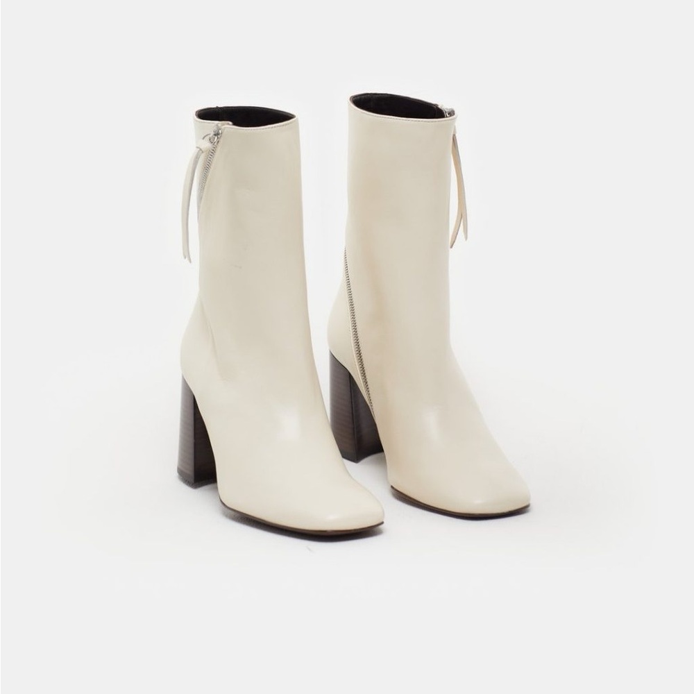 Closed Cream Heeled Leather Boots, NWT, size 37
